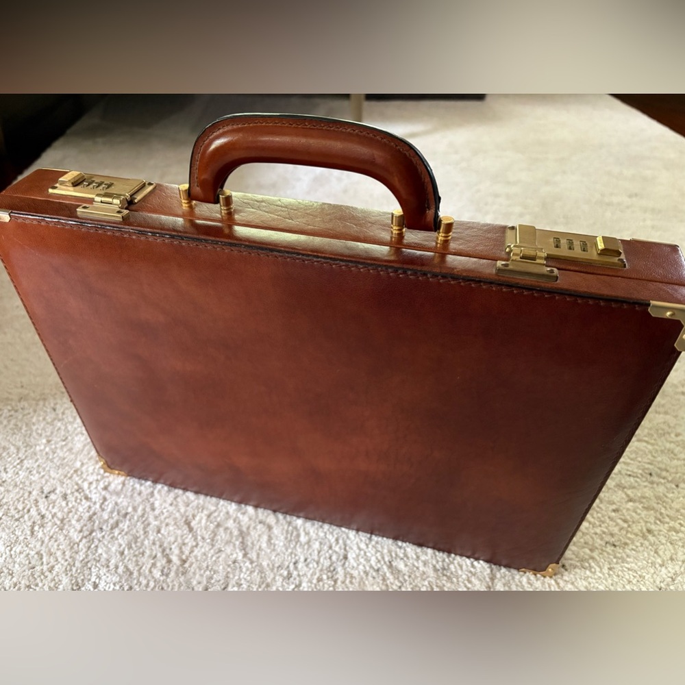 NWOT vintage Italian leather briefcase/attache